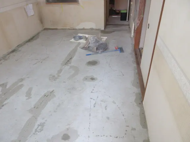 3回磨いたコンクリート下地の様子